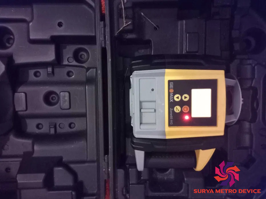 Geomax Zone60 HG Semi-Automatic Dual Grade Laser