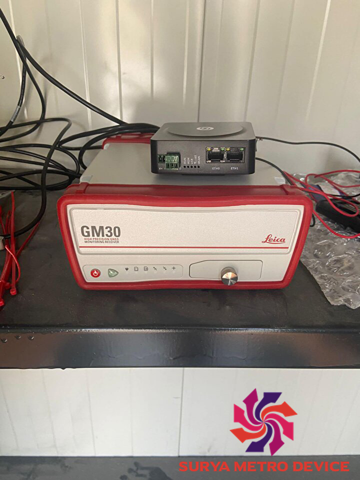 Leica GM30 GNSS Monitoring Receiver